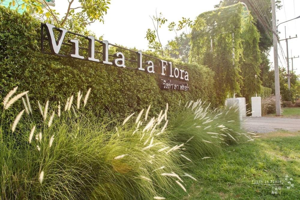 Villa La Flora Kanchanaburi Exterior photo